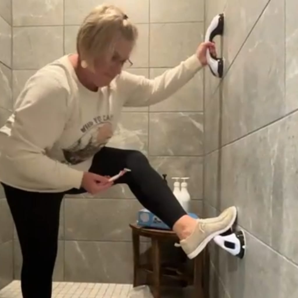 The Steady Shower Handle Bar
